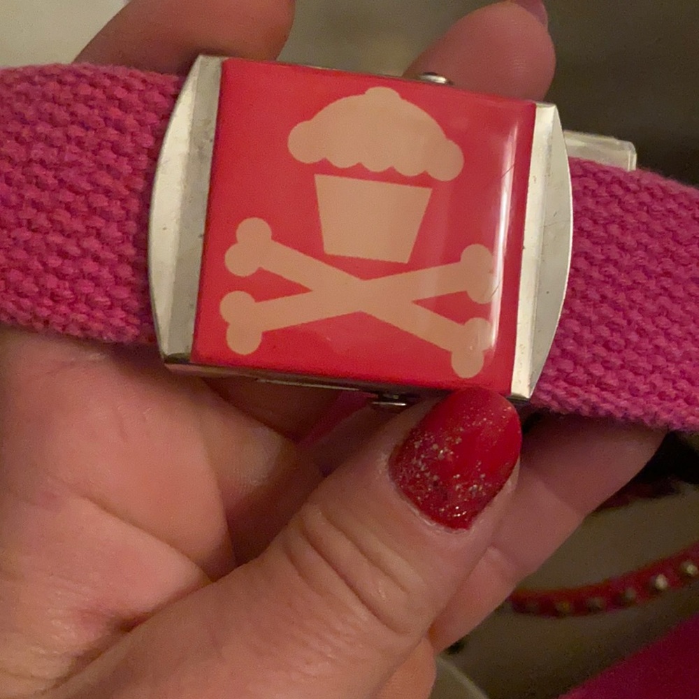 Cute pink Johnny cupcakes adjustable belt